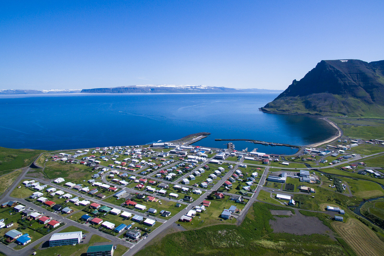 Bolungarvík. Mynd: Haukur Sigurðsson.